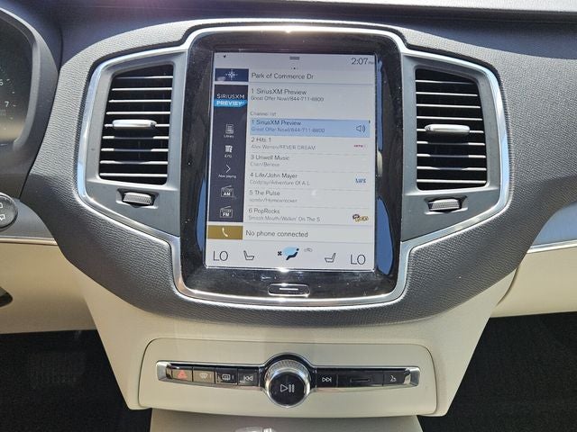 2022 Volvo XC90 T5 Momentum