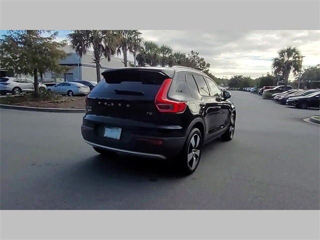 2021 Volvo XC40 Momentum
