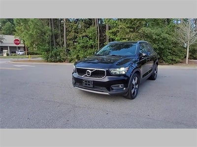2021 Volvo XC40 Momentum