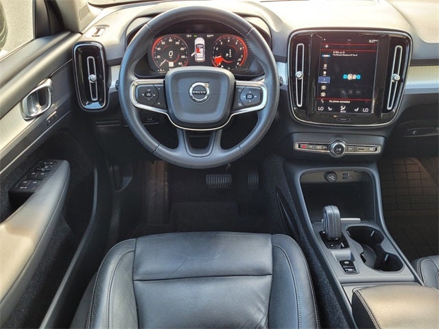 2021 Volvo XC40 Momentum