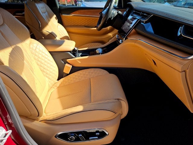 2024 Jeep Grand Cherokee Summit Reserve