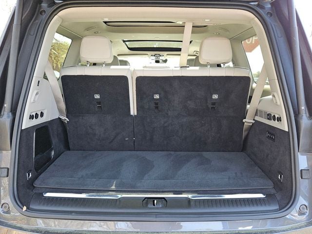 2024 Jeep Grand Wagoneer Base