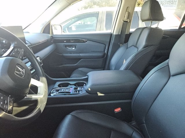 2025 Honda Pilot Base