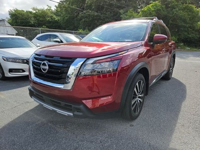 2025 Nissan Pathfinder Platinum