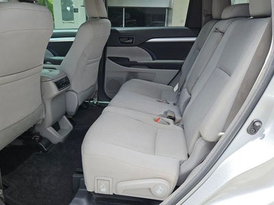 2017 Toyota Highlander LE