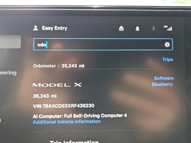 2024 Tesla Model X Base