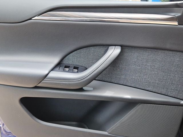 2024 Tesla Model X Base