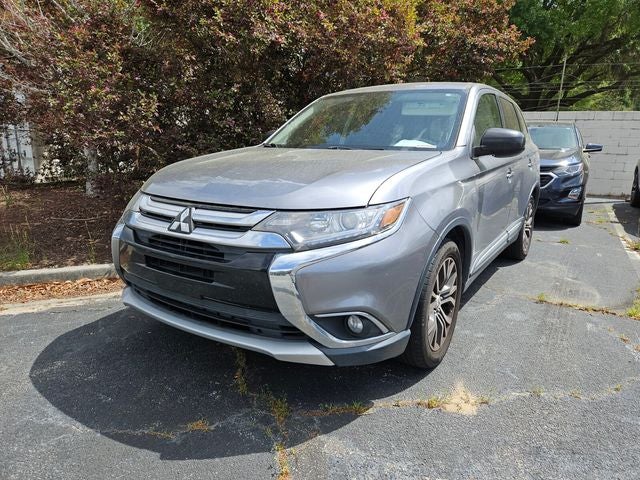 2017 Mitsubishi Outlander ES