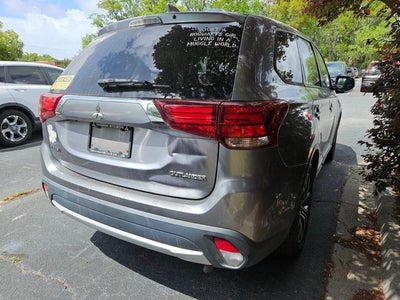 2017 Mitsubishi Outlander ES