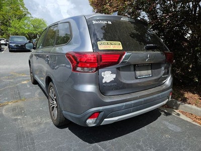 2017 Mitsubishi Outlander ES