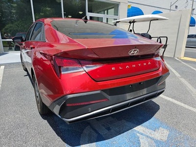2024 Hyundai Elantra SEL