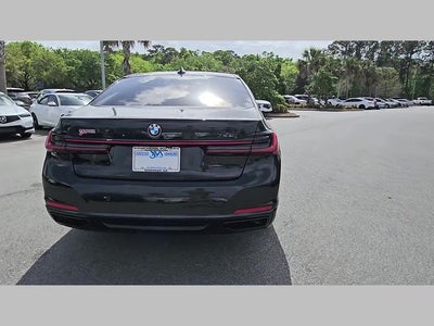 2022 BMW 7 Series 740i